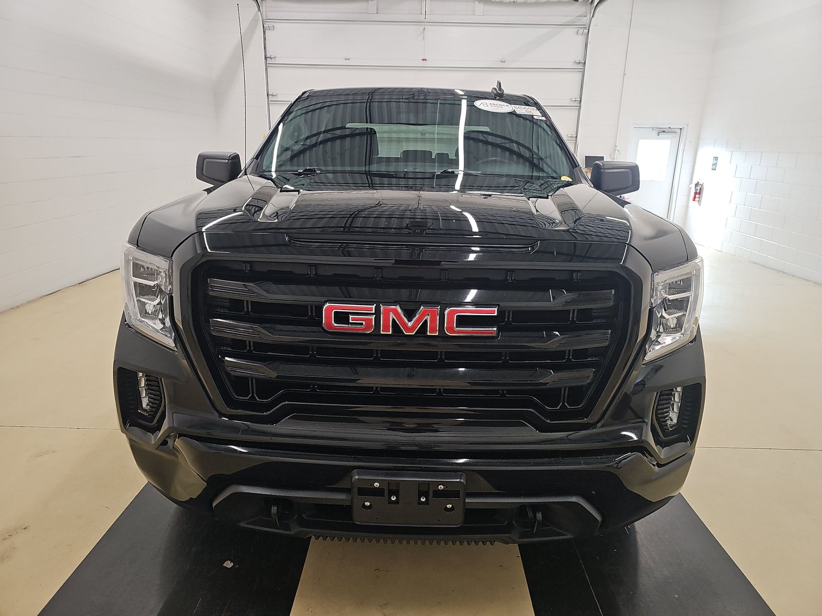 gmc sierra 1500 limited 2022 3GTU9CET5NG191090 image gmc sierra 1500 limited 2022 3GTU9CET5NG191090 image